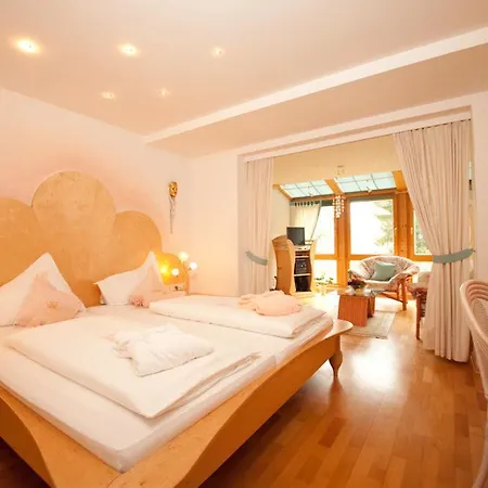 Hotel Evident Praegant 4 4*