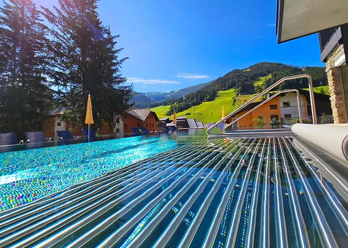 Evident Praegant 4 Szálloda