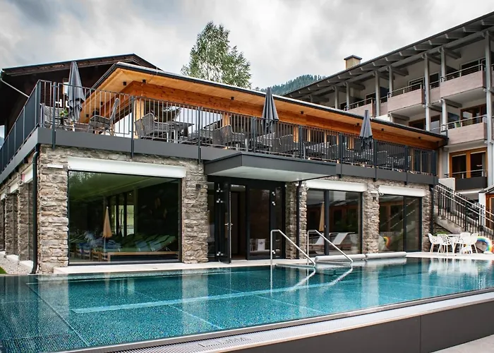 Evident Praegant 4 Szálloda 4*